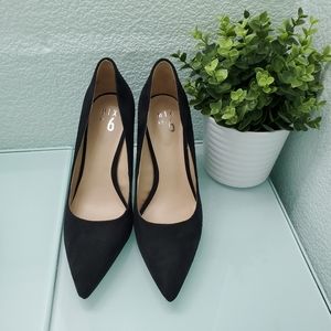 MIX NO.6 Black Suede Shoes Heels Size 9.5M